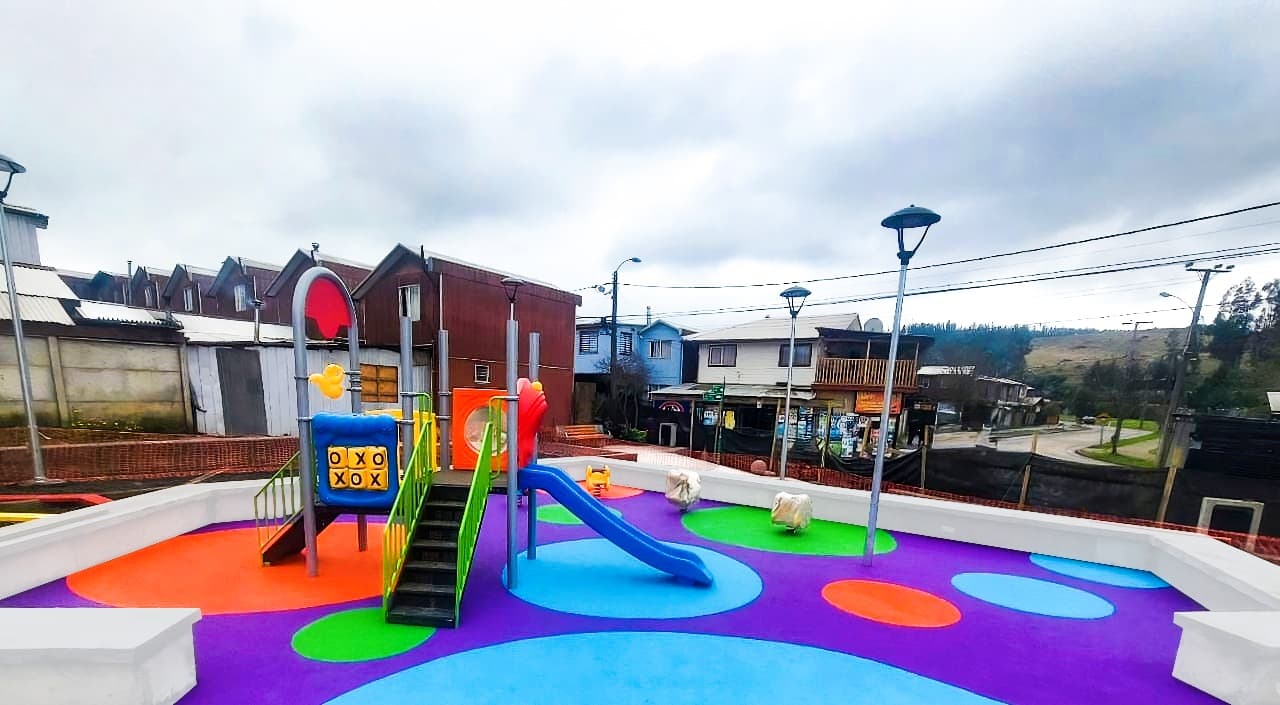 kids' playground in Traiguén